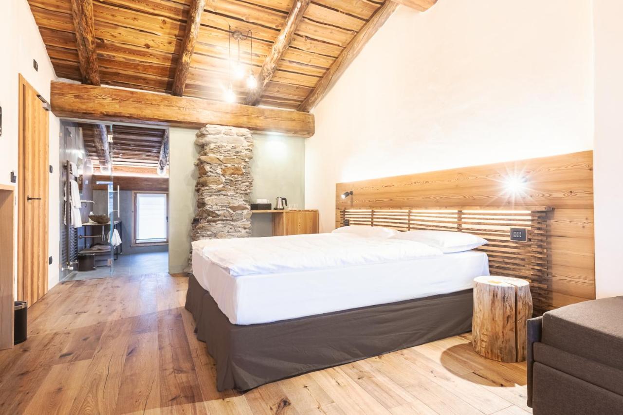 Curt Di Clement Eco Mobility Hotel Tirano Exteriör bild