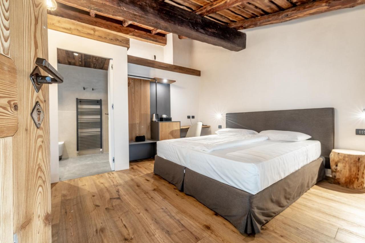 Curt Di Clement Eco Mobility Hotel Tirano Exteriör bild