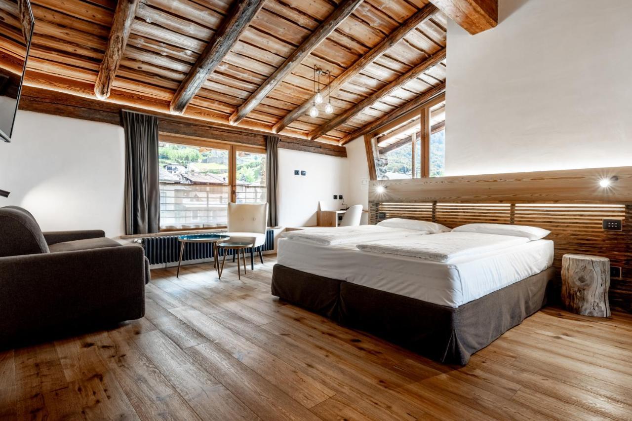 Curt Di Clement Eco Mobility Hotel Tirano Exteriör bild